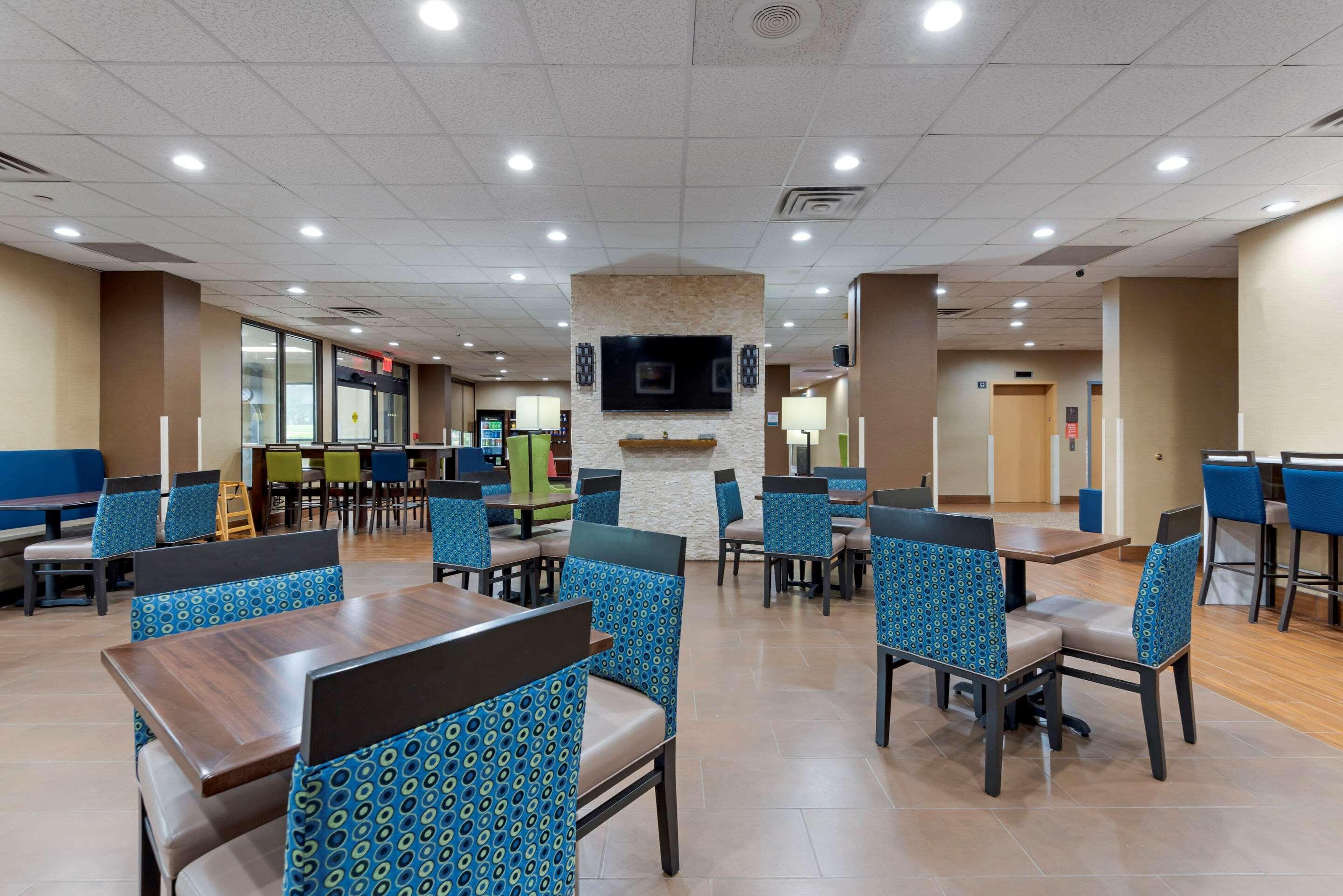 Comfort Inn Binghamton I-81 Exterior photo