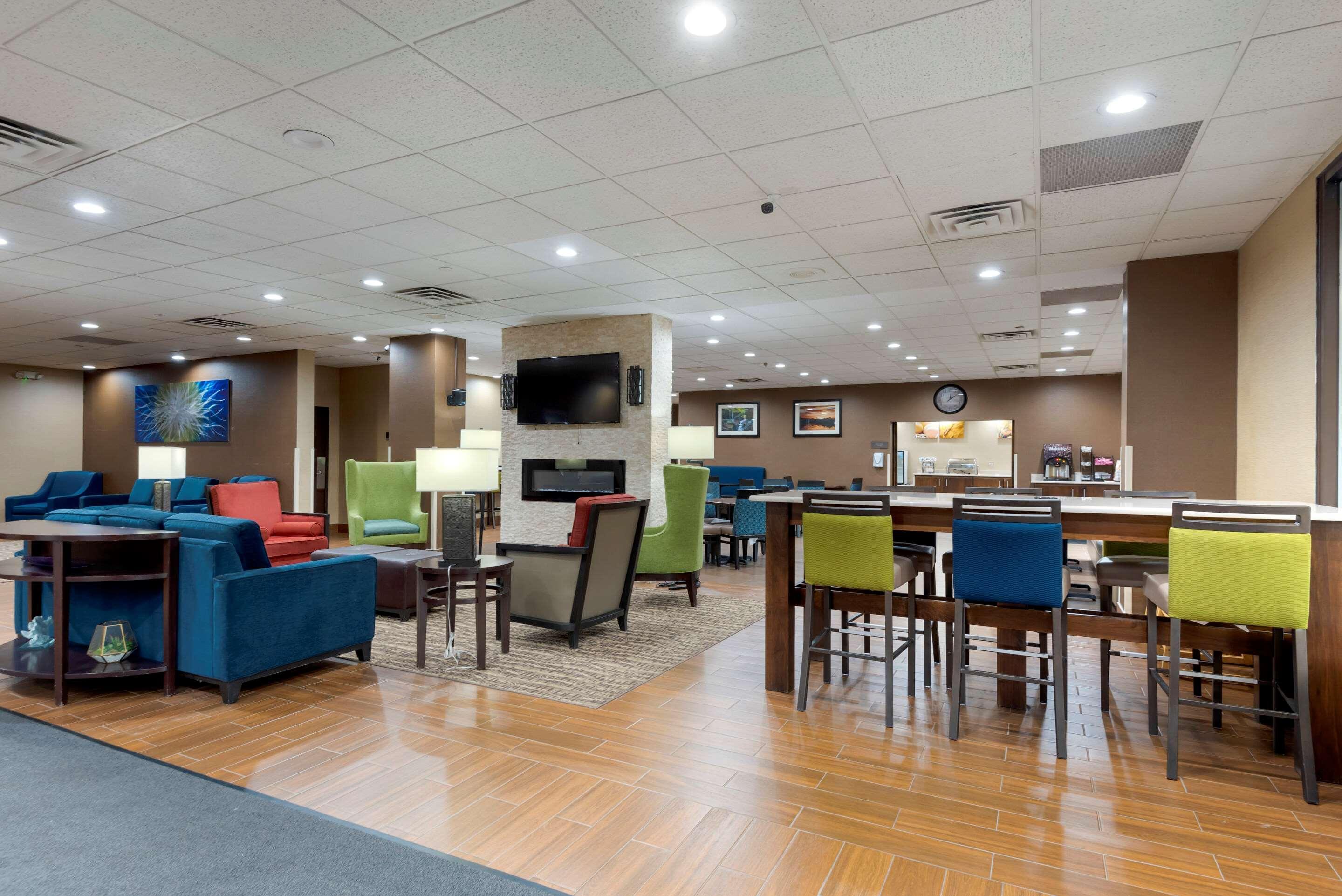 Comfort Inn Binghamton I-81 Exterior photo