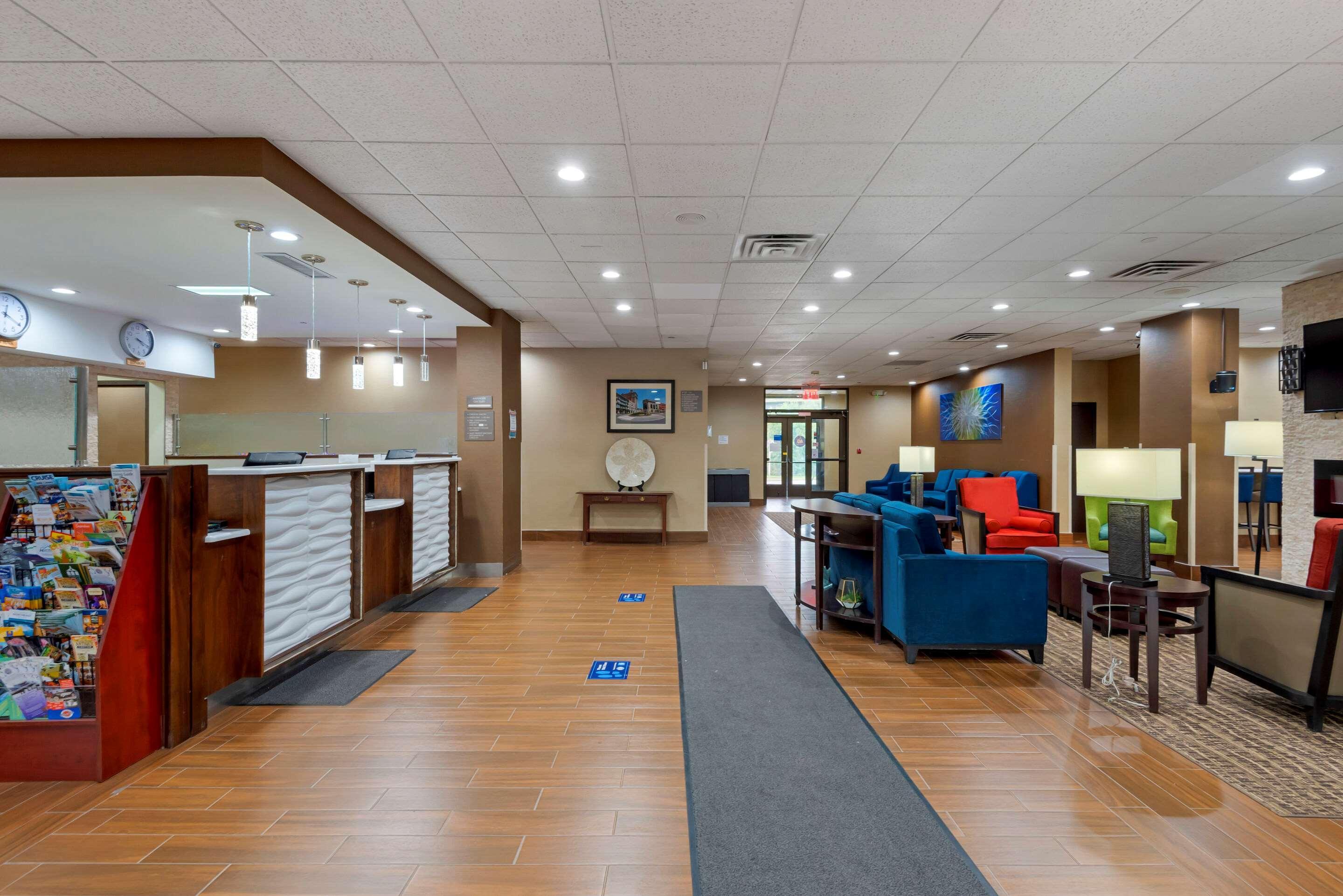 Comfort Inn Binghamton I-81 Exterior photo